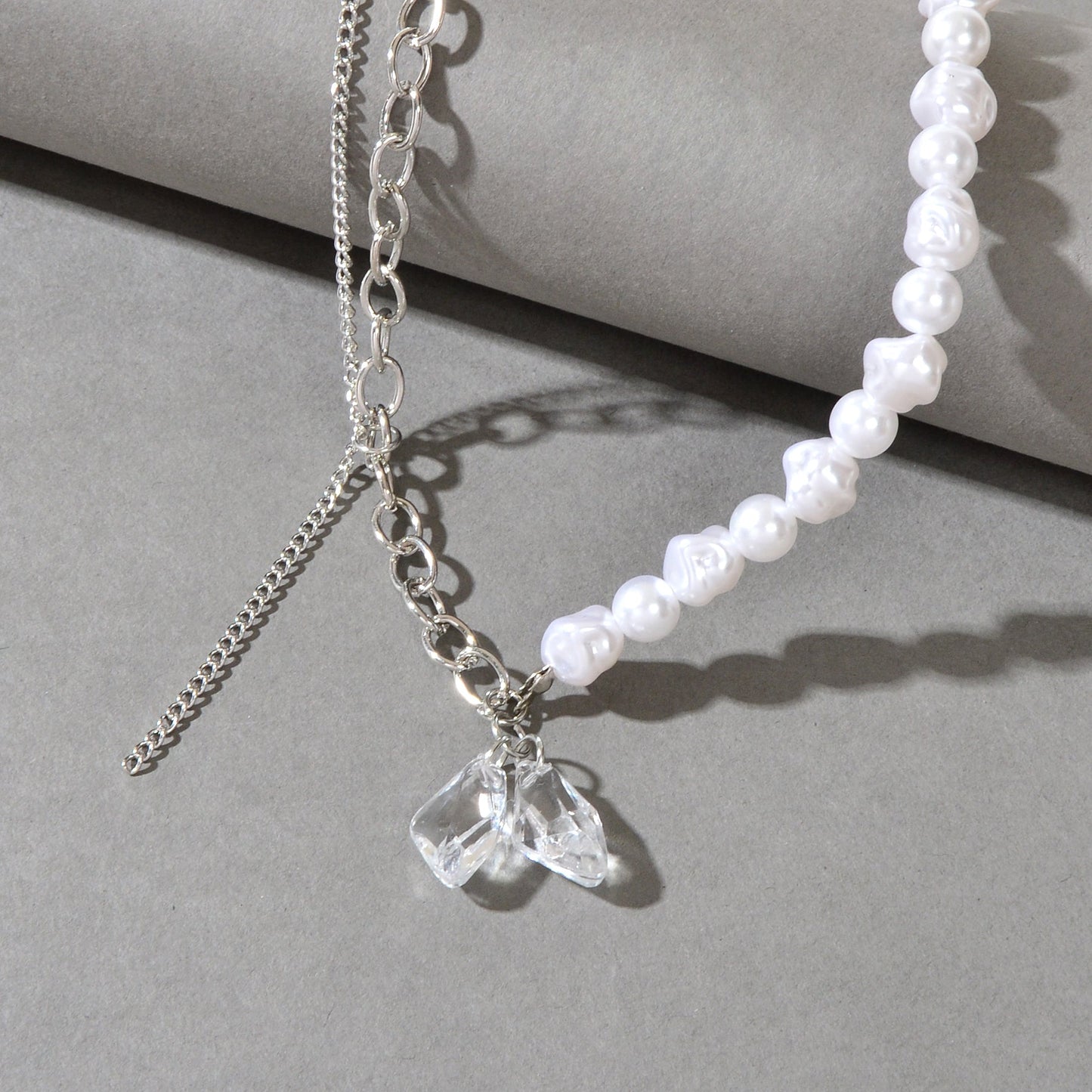 Retro Punk Chain Pearl Transparent Resin Geometric Charm Statement Necklace Gift