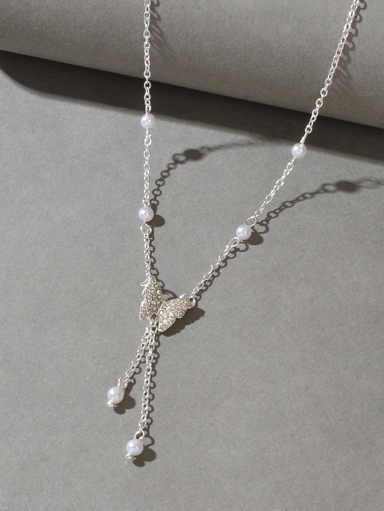 Sparkling Butterfly Pendant Y-Drop Necklace Tassel Clavicle Collar Women Jewelry